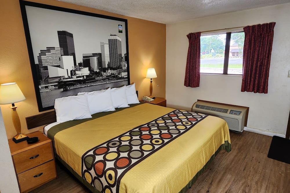 Westspring Inn - Westlake Cleveland - Westlake