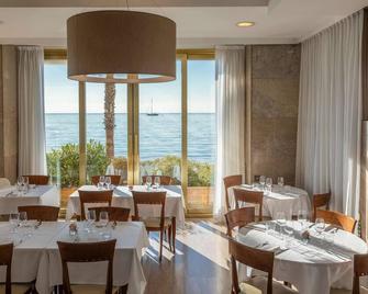 B&b Hotel Diano Marina Palace - Diano Marina - Restaurante