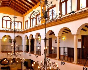 Hotel Rural Huerta De Las Palomas - Priego de Córdoba - Gebäude