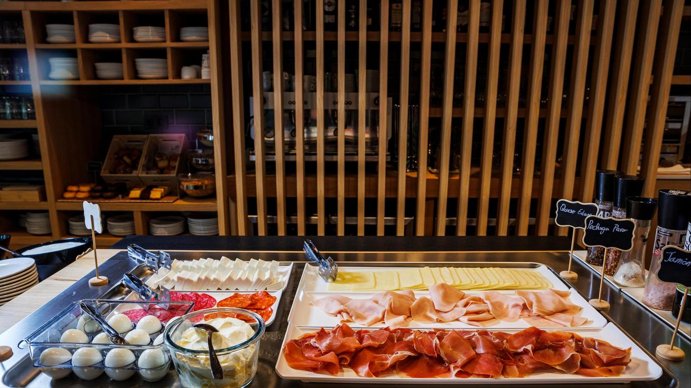 هوتل لوجرونيو باركي