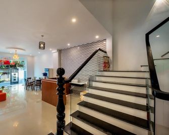 Sam Sam Hostel - הוי אן - לובי