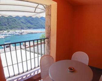 Hôtel Le Romantique - Ota - Balkon