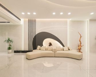 Kaiyue Business Hotel - Ya'an - Lobby