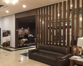 Hotel Chihuahua San Francisco - Chihuahua - Lobby