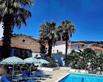 Dolphin Hotel - Skopelos