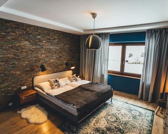 Hotel Sportalm - Bad Kleinkirchheim - Bedroom