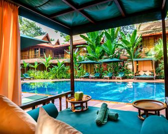 Angkor Village Hotel - Small Luxury Hotels of the World - Siem Reap - Piscina