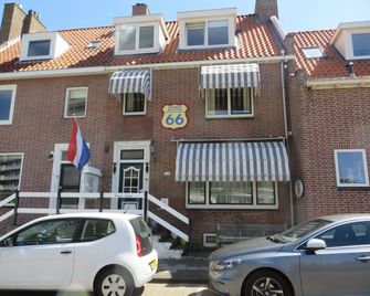 Pension Sixtysix - Zandvoort - Edifício