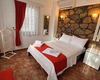 Adahan Otel Bozcaada - Bozcaada - Quarto