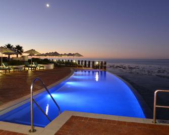 Radisson Blu Hotel Waterfront, Cape Town - Kapstadt - Pool