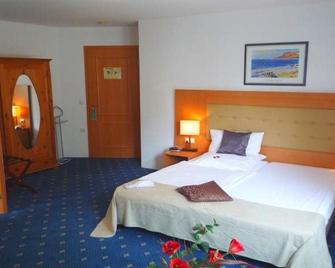 Hotel Abalone - Remscheid - Camera da letto