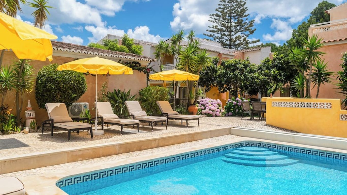 Costa d'Oiro Ambiance Village