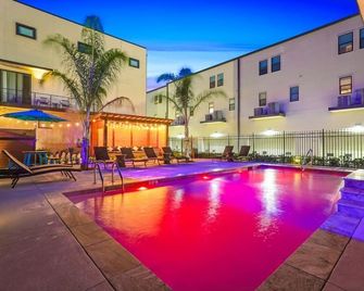 Bienville Villas Brand New 4br - ניו אורלינס - בריכה