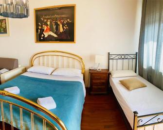 Pang's Guesthouse - San Giuliano