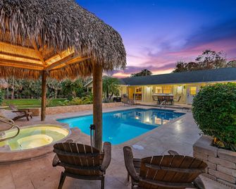 Private Tropical Ranch House in Jupiter Farms. Pet-Friendly, Pool, Tiki & Spa - Jupiter - Pool