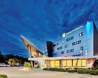 Holiday Inn Express Milan - Malpensa Airport By IHG - סומה לומבארדו - בניין