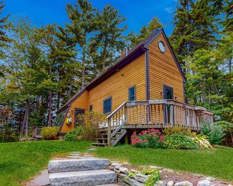 Appalachee Pond Waterfront Cottage - Boothbay Harbor - Budynek