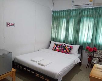 D House hostel - Prachathipat - Makuuhuone