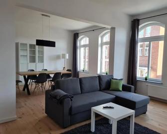 Traum-Ferienwohnung Mozart ! - Wilhelmshaven - Sala de estar