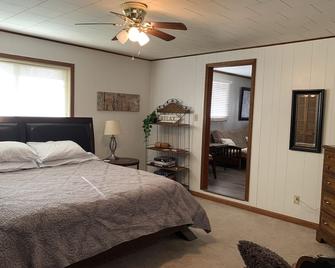 Fishing Retreat On Kentucky Lake - Murray - Bedroom
