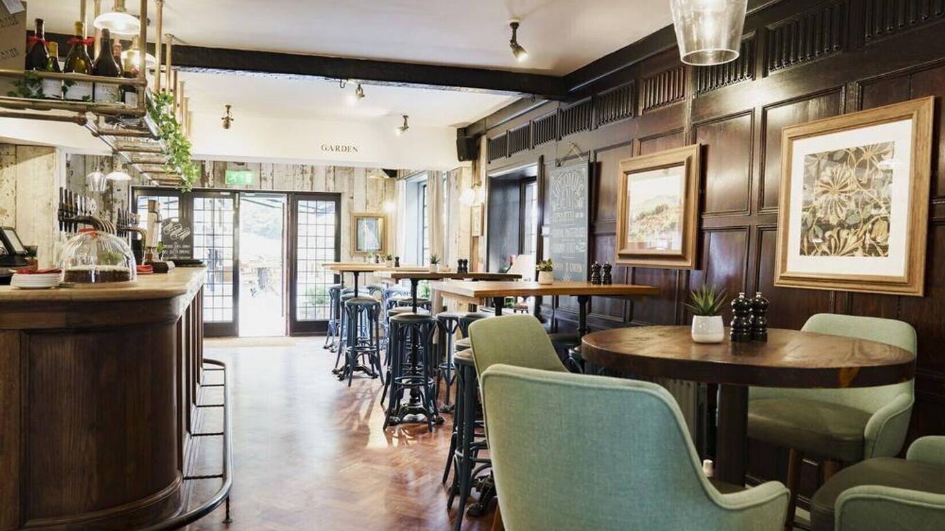 بل آند ذا دراجون آت رد لايون مندوفر