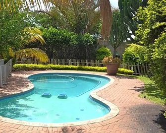 Paradise Creek Lodge - Malelane - Piscina