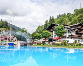 Hotel & Gasthof Taferne - Mandling - Pool