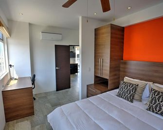 Fabulous Salinas Oceanfront Penthouse Suite - Salinas - Bedroom