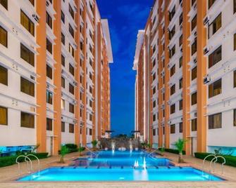 Paseo Verde Condominium - Las Piñas