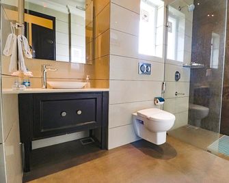 Fabhotel K9 Villa - Ludhiāna - Koupelna