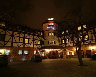 Amadeus Hotel Zielona Góra - Zielona Góra - Gebäude