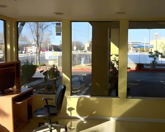 Days Inn by Wyndham Gilroy - Gilroy