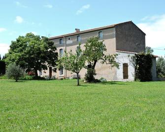 Domaine Saint-Louis - Carcassonne - Building