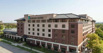 Embassy Suites Omaha - Downtown/Old Market - Omaha
