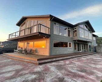 Ocean Oasis - Smith River - Edificio