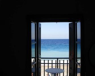 Long Beach - Kokkari - Balkon