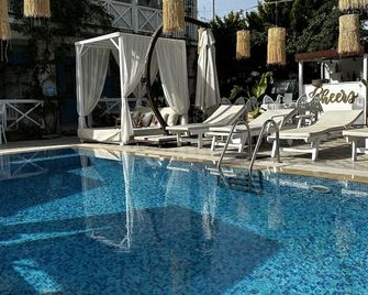 Ala Konak Otel - Cesme - Pool