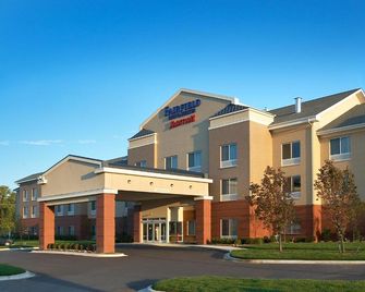 Fairfield Inn & Suites by Marriott Detroit Metro Airport Romulus - רומולוס - בניין