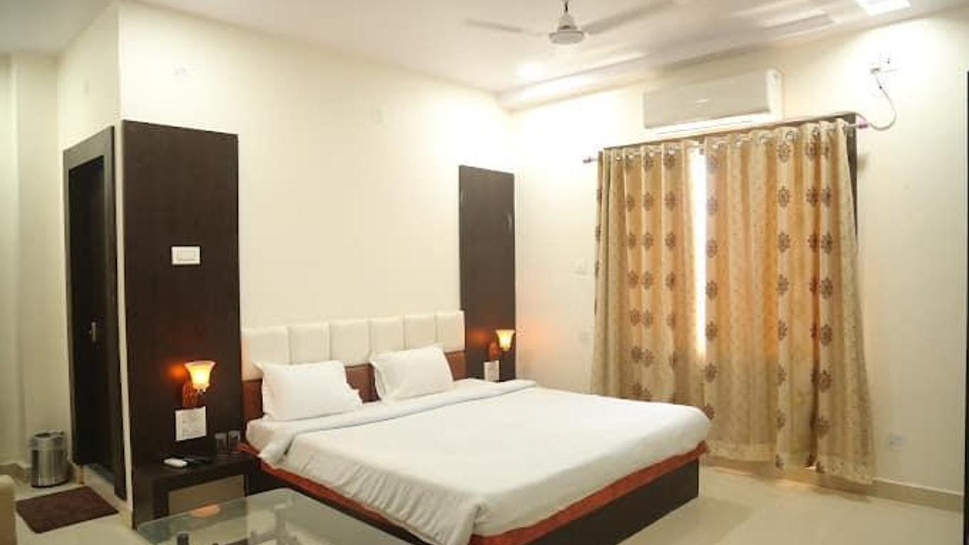 Hotel Akshat Residency
