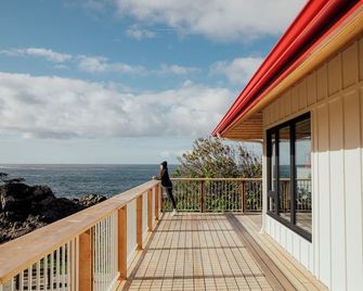 Ucluelet Wildwood Inn - Ucluelet - Balcony