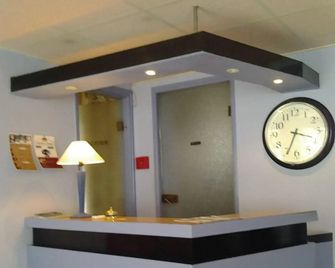 Modern'Hotel - Valenciennes - Receptionist