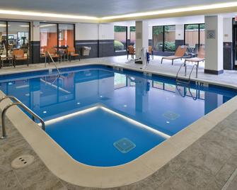 Courtyard by Marriott Atlanta Suwanee - Suwanee - Pool