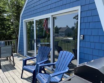 Seabreeze Cove “Boat house” Waterfront Apartment - Spruce Head - Balcón