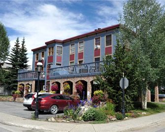 Wellington #3 (Townhome with Private Hot Tub) - Breckenridge - Building