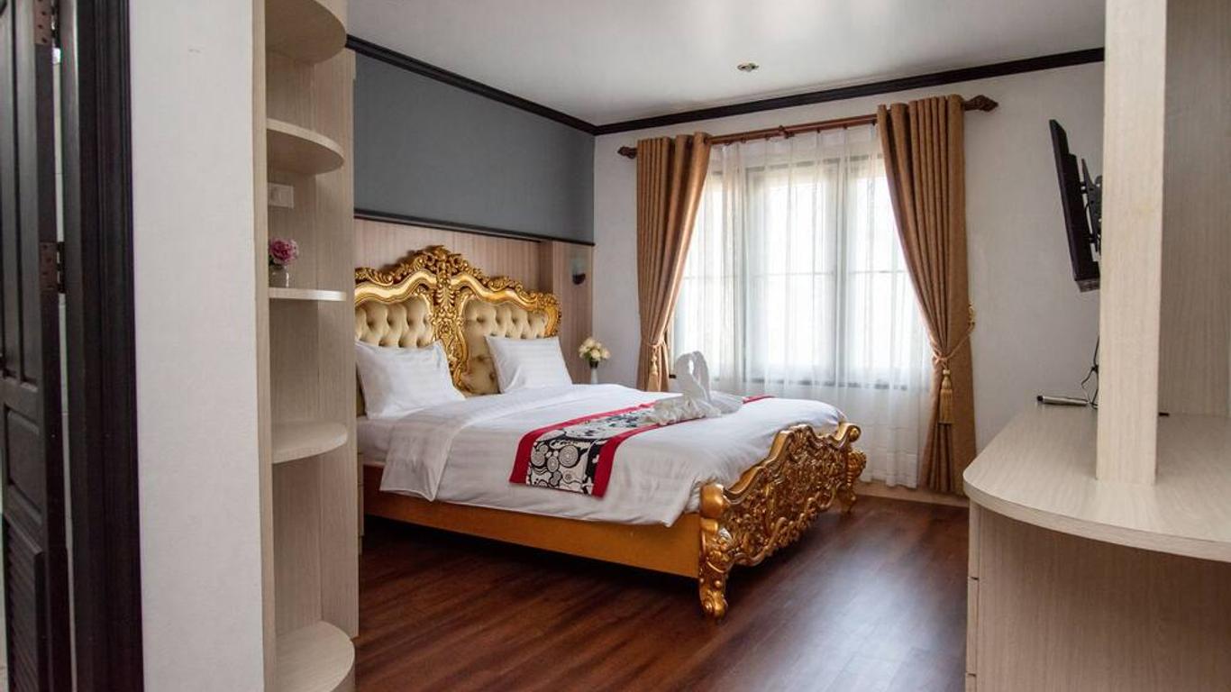 Lucky City Hotel