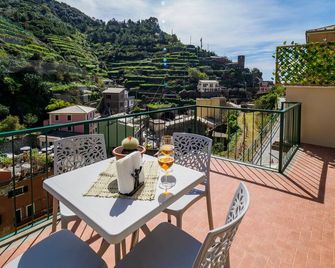 Macaia Family Apartment with AC - Vernazza - Balcon