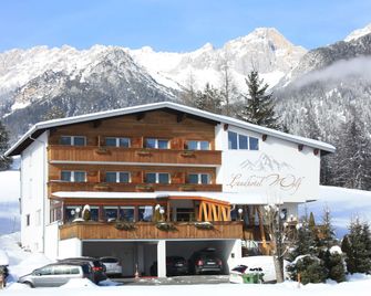 Landhotel Wolf - Leutasch - Gebouw
