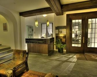 Hotel Brocco & Posta - Mesocco