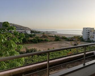 Siwar Center Apartments - Jounieh - Balkon