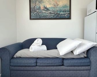 Claremont Comfort Cottage - Claremont - Sala de estar